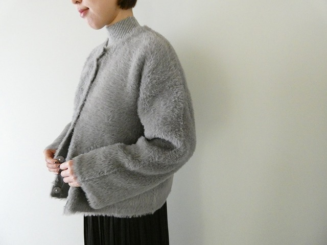 フェイクファーニットカーデ