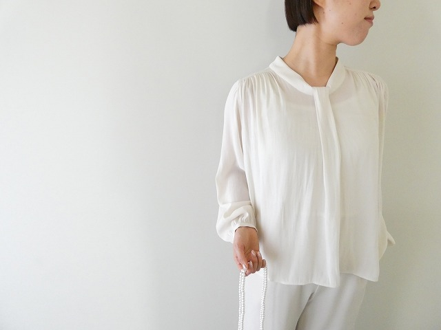 シャンブレージョーゼットブラウス