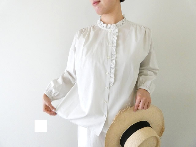 100/1高密度ブロードノーカラーフリルブラウス