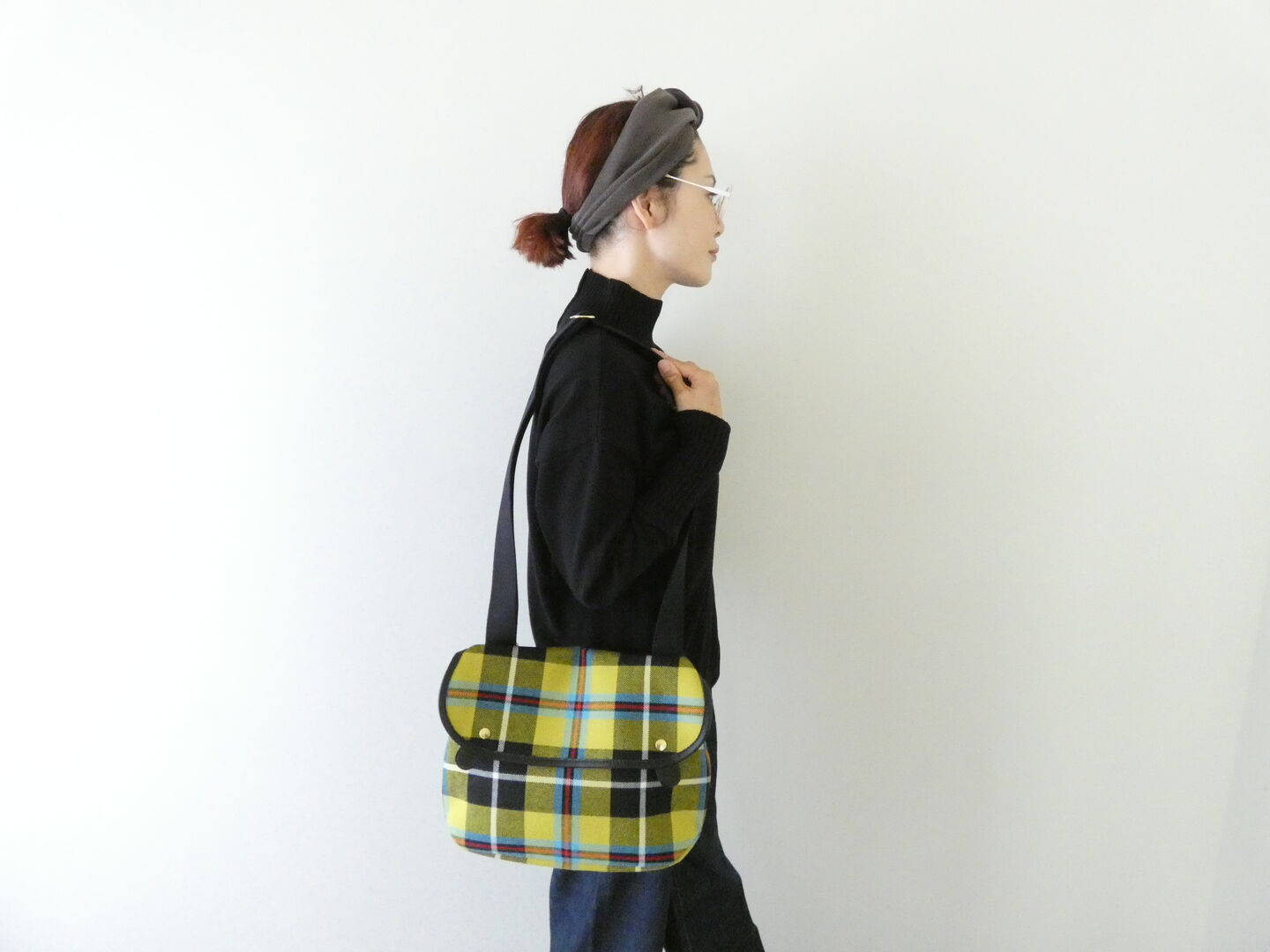 AVON エイボン　LOCHCARRON WOOL CHECKのコロンとしたショルダーバッグ